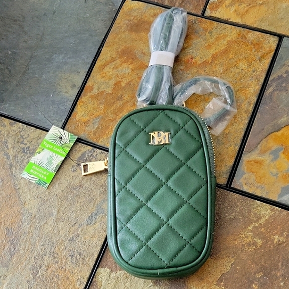 Badgley Mischka Handbags - Badgley Mischka Crossbody Green NWT